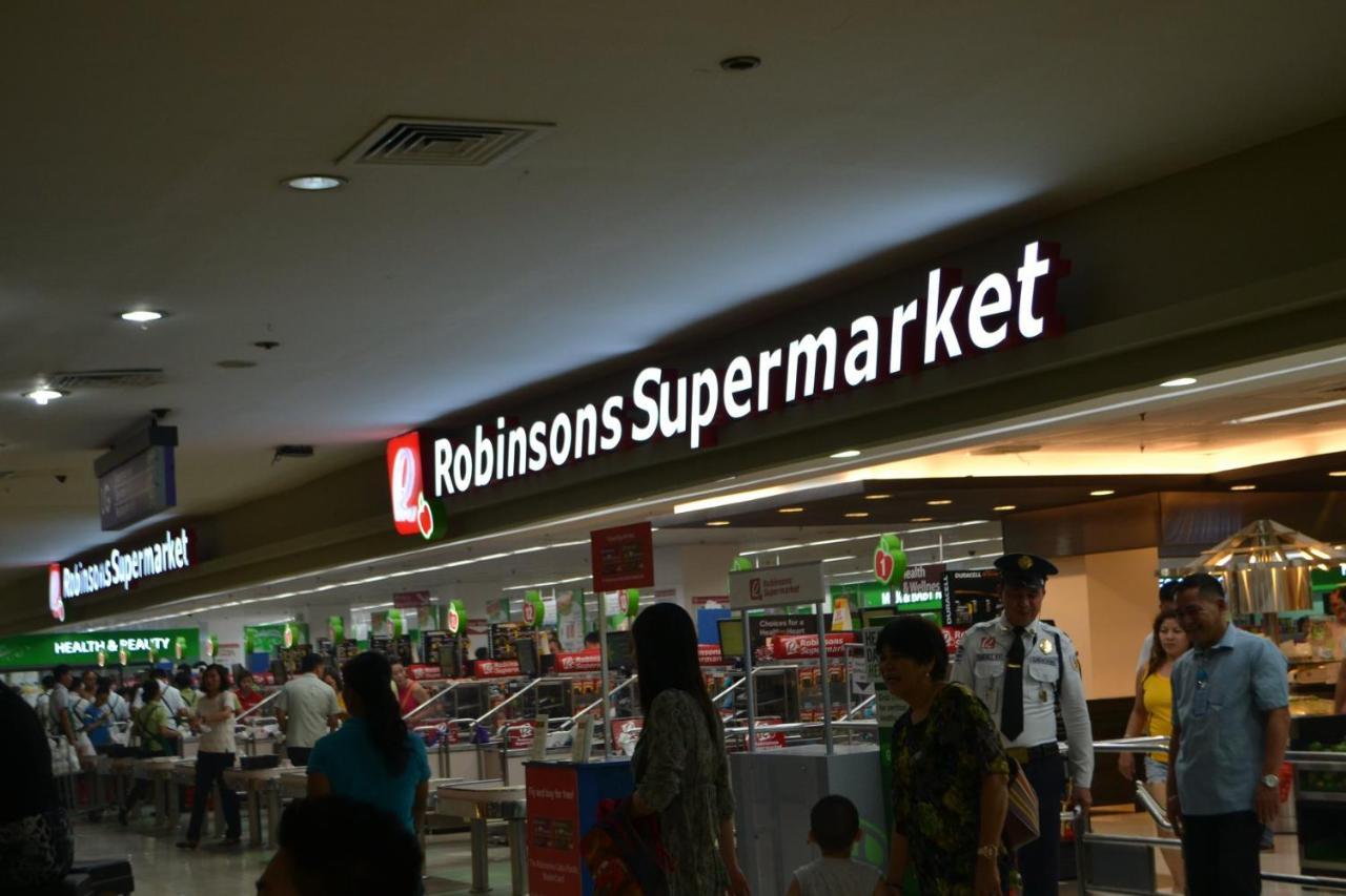 Horizon 101 A4 Near Robinson Mall Free Pool Wifi Cebu Buitenkant foto